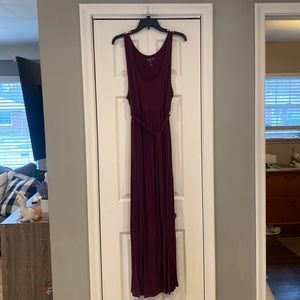 A:Glow maternity maxi dress